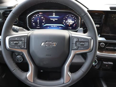 New 2026 Chevrolet Silverado 1500 LT Trail Boss w/ Convenience Package II AWD/4WD image 7