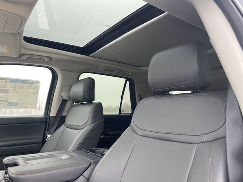 New 2025 Ford Expedition Max Active image 15