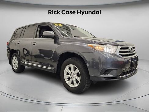 Used 2013 Toyota Highlander Plus image 9