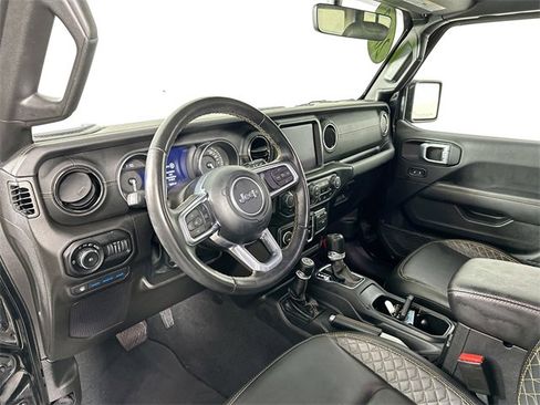 Used 2022 Jeep Wrangler Unlimited Sahara image 20