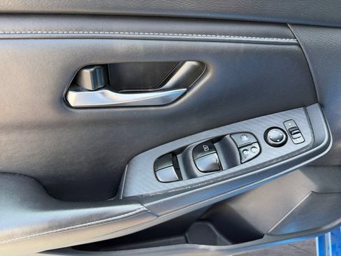Used 2023 Nissan Sentra SV FWD image 20