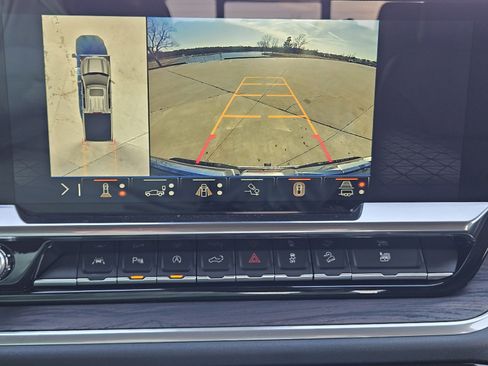 New 2026 GMC Sierra 1500 SLT AWD/4WD image 13
