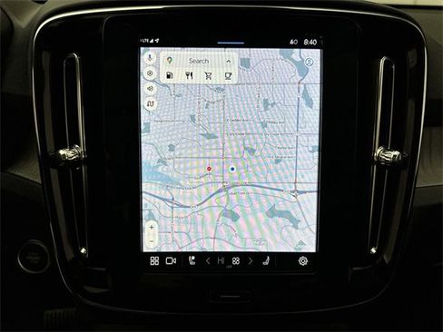 Certified 2025 Volvo XC40 B5 Plus image 18