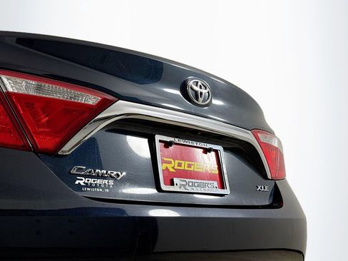 Used 2015 Toyota Camry XLE image 22