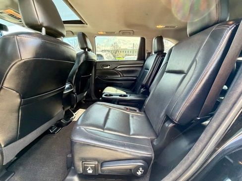 Used 2016 Toyota Highlander Limited image 21