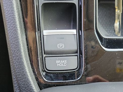 Certified 2024 Honda Accord EX-L image 29
