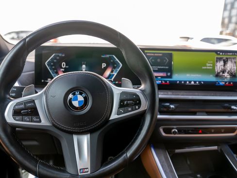 Used 2024 BMW X5 sDrive40i w/ M Sport Package RWD image 26