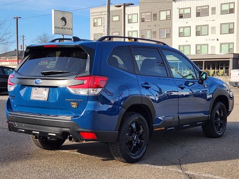 Used 2024 Subaru Forester Wilderness w/ Convenience Package image 10