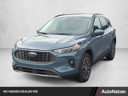 Used 2023 Ford Escape SE FWD image 1