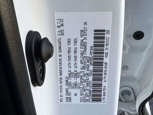 Used 2023 Toyota Tacoma SR AWD/4WD image 27