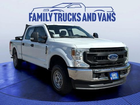 Used 2022 Ford F250 XL w/ Power Equipment Group image 7