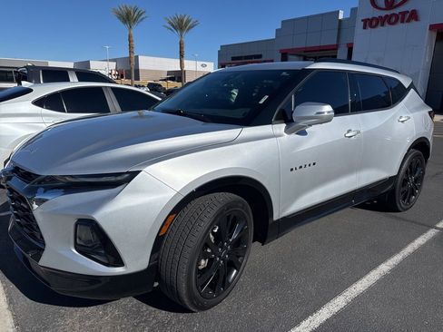 Used 2020 Chevrolet Blazer RS image 2