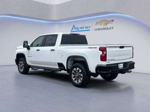 Used 2024 Chevrolet Silverado 2500 Custom w/ Custom Value Package AWD/4WD image 3