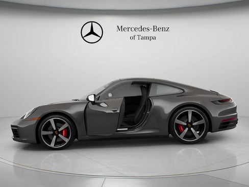 Used 2022 Porsche 911 Carrera S RWD image 4
