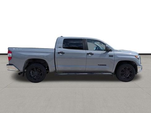 Used 2020 Toyota Tundra SR5 w/ SR5 Upgrade Package RWD image 4
