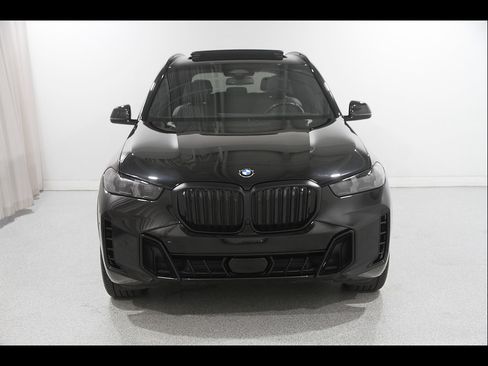 Used 2024 BMW X5 xDrive40i w/ Executive Package AWD/4WD image 2