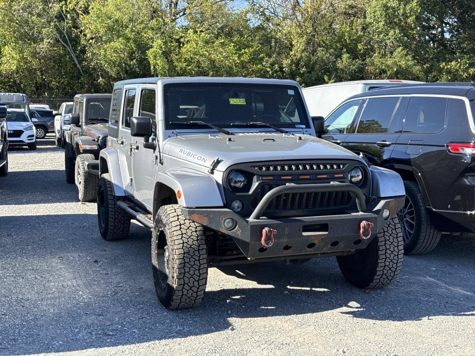 Used 2015 Jeep Wrangler Unlimited Rubicon w/ Connectivity Group AWD/4WD image 3