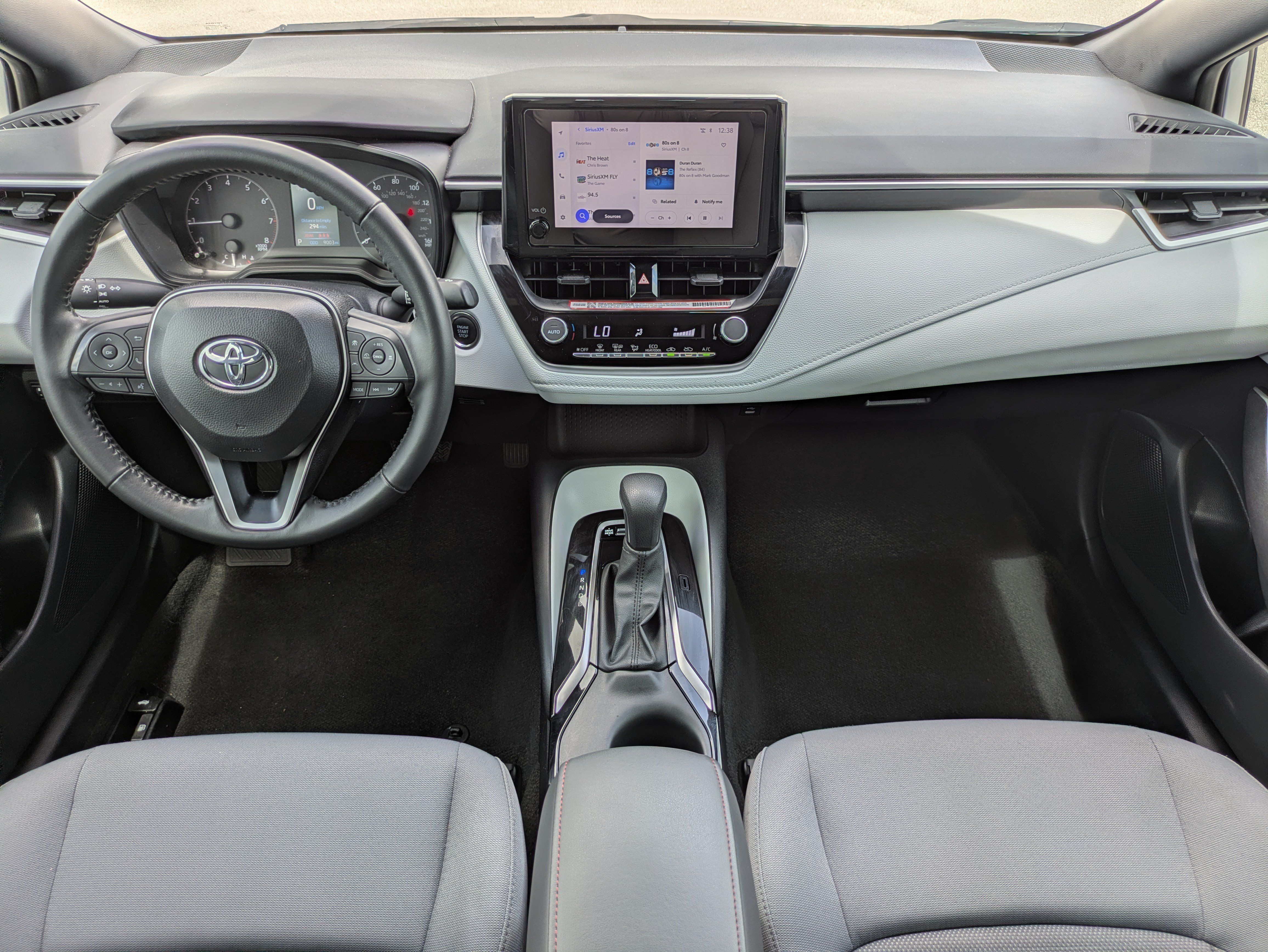 Used 2025 Toyota Corolla SE FWD image 14