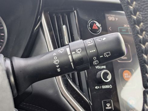 Used 2024 Subaru Outback Premium image 43