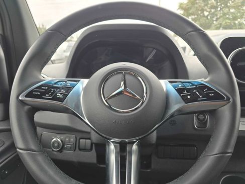 Used 2026 Mercedes-Benz Sprinter 2500 image 27