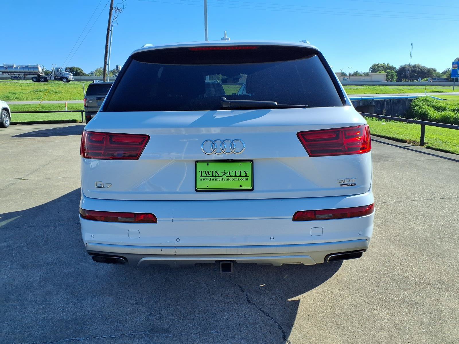Used 2018 Audi Q7 3.0T Prestige w/ Prestige Package AWD/4WD image 4