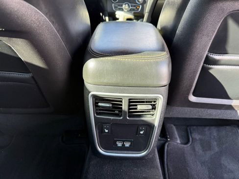 Used 2015 Dodge Charger SXT w/ AWD Plus Group image 20