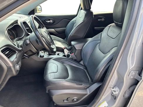 Used 2021 Jeep Cherokee Latitude Lux AWD/4WD image 24