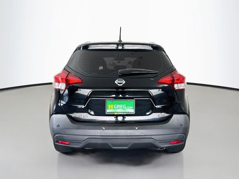 Used 2020 Nissan Kicks SV FWD image 8