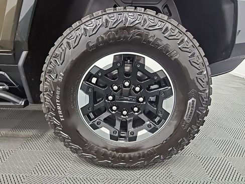 New 2025 GMC Hummer EV 2X w/ Extreme Off-Road Package image 48