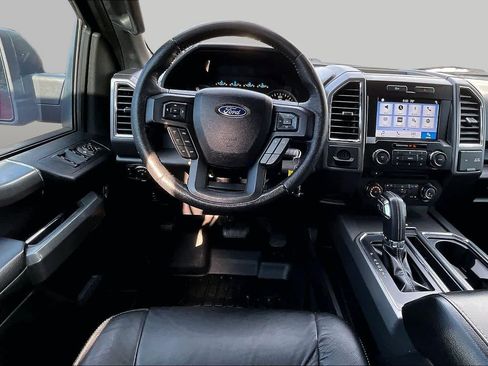 Used 2016 Ford F150 XLT w/ Equipment Group 301A Mid RWD image 8