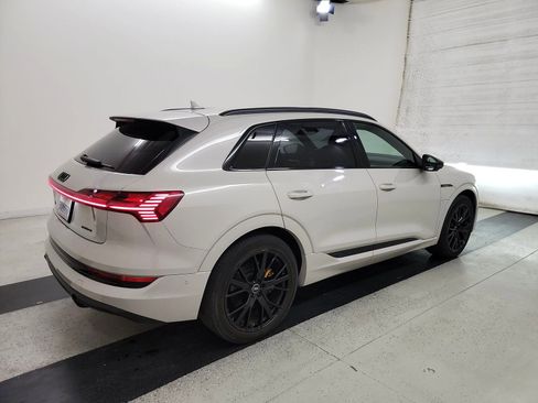 Used 2022 Audi e-tron Chronos w/ Chronos Package AWD/4WD image 6