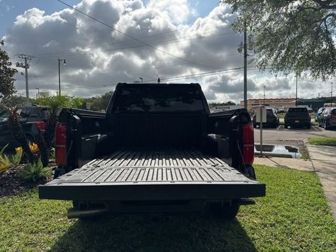 Used 2025 Toyota Tacoma TRD Off-Road AWD/4WD image 17
