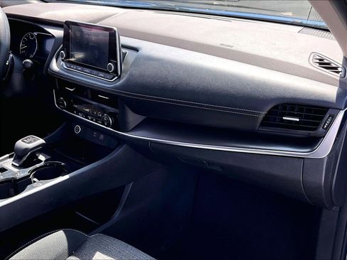 Certified 2023 Nissan Rogue SV image 13