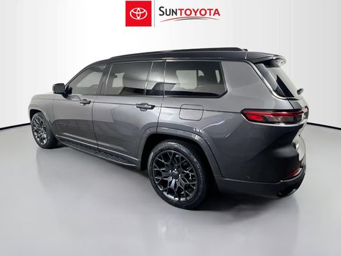 Used 2023 Jeep Grand Cherokee L Summit image 6