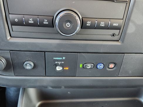 New 2024 Chevrolet Express 2500 w/ Driver Convenience Package image 19