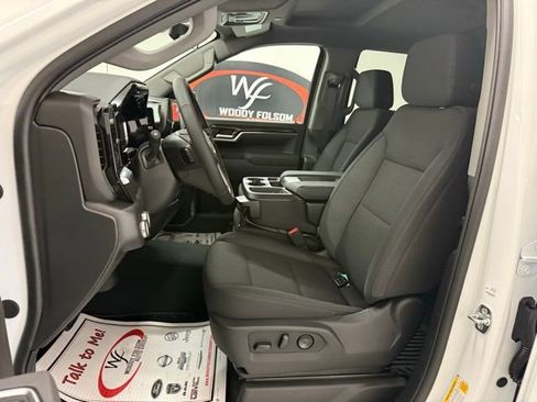 New 2026 GMC Sierra 1500 Elevation image 11