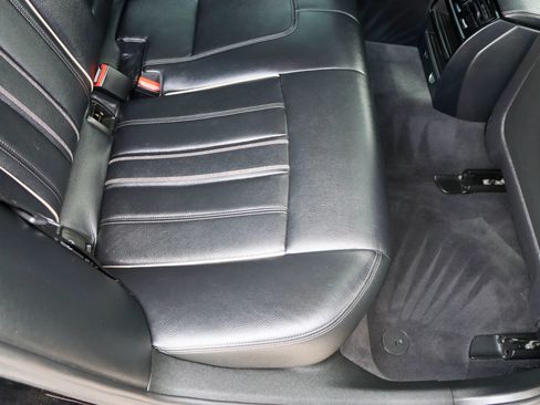 Used 2018 BMW 540i w/ Premium Package RWD image 20
