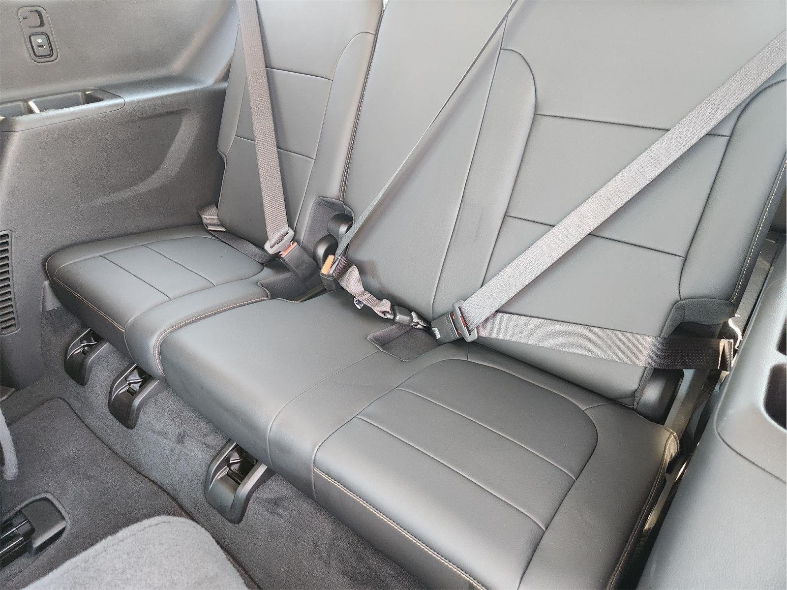 Certified 2021 Chevrolet Traverse RS FWD image 30