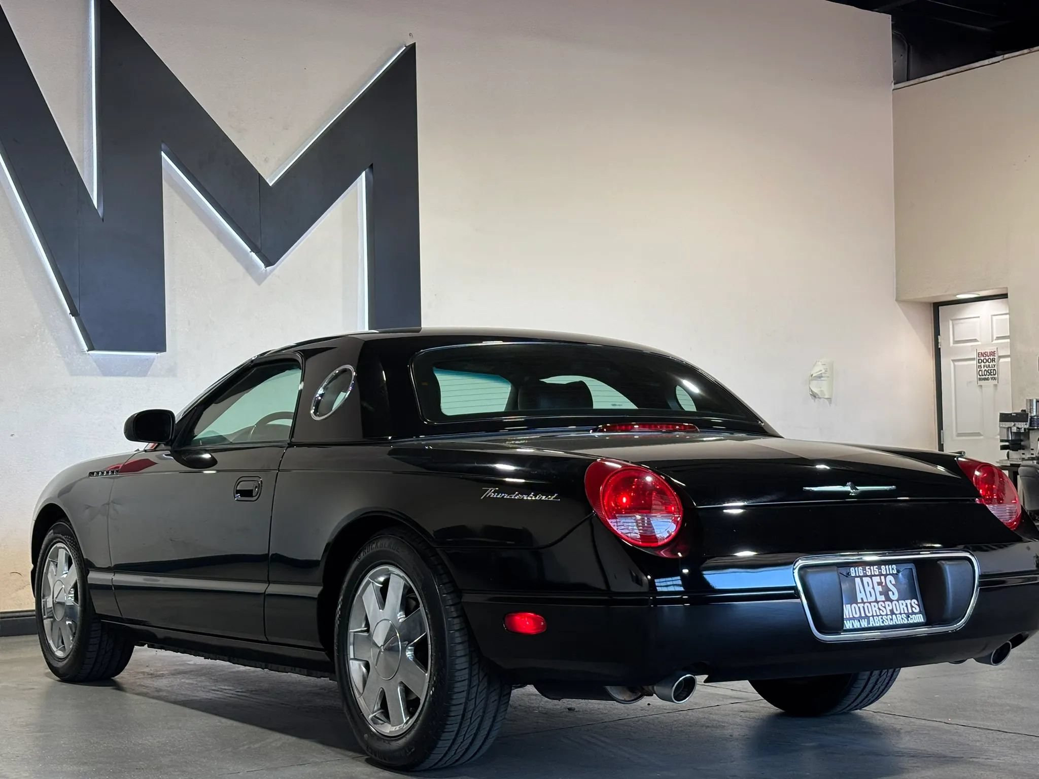 Used 2002 Ford Thunderbird RWD image 7