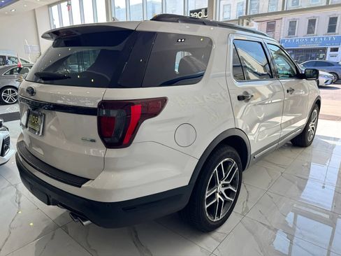 Used 2018 Ford Explorer Sport AWD/4WD image 7