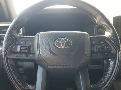 Used 2025 Toyota Tacoma SR5 image 19