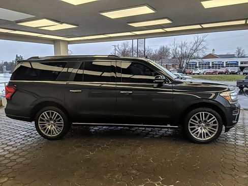 Certified 2022 Ford Expedition Max Limited image 4