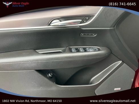 Used 2017 Cadillac XT5 Premium Luxury w/ LPO, Wheel Lock Package image 11