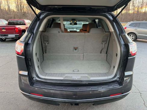 Used 2015 Chevrolet Traverse LT image 24