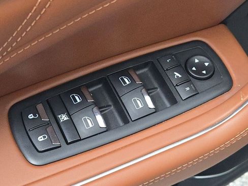 Used 2021 Maserati Levante GranSport image 26