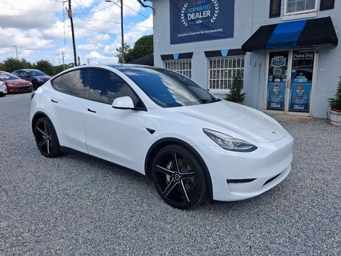 Used 2021 Tesla Model Y Long Range AWD/4WD image 7