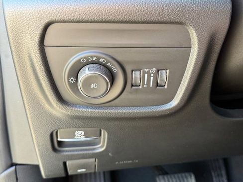 New 2026 Jeep Grand Cherokee Limited image 23