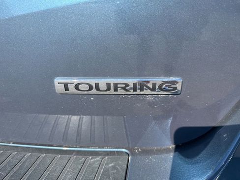Used 2025 Honda Odyssey Touring image 4