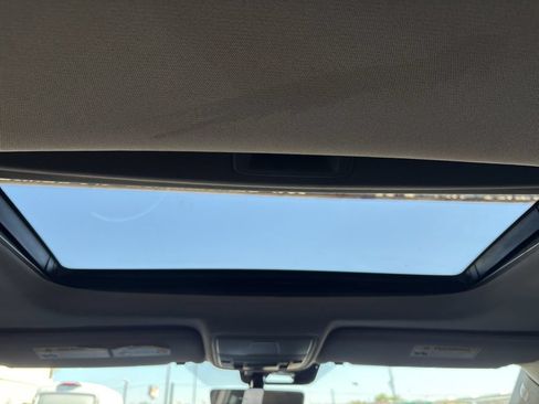Used 2018 Acura MDX FWD image 19