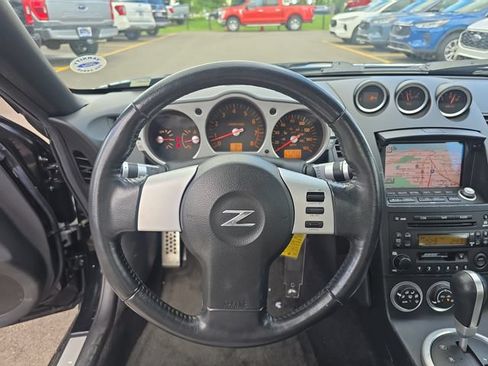 Used 2005 Nissan 350Z Touring RWD image 14